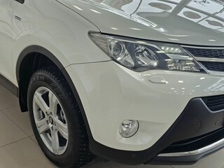 2014 Toyota RAV4 IV (XA40), белый, 1990000 рублей, вид 4
