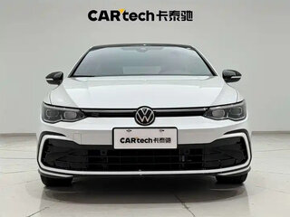 2022 Volkswagen Golf VIII, белый, 1810000 рублей, вид 1