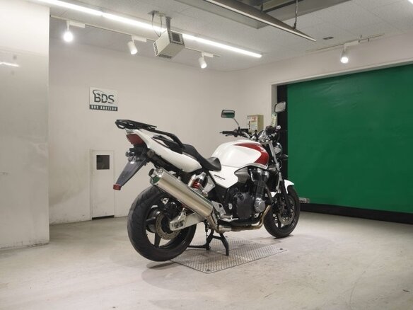 2010 Honda CB 1300, белый, 594000 рублей - вид 4