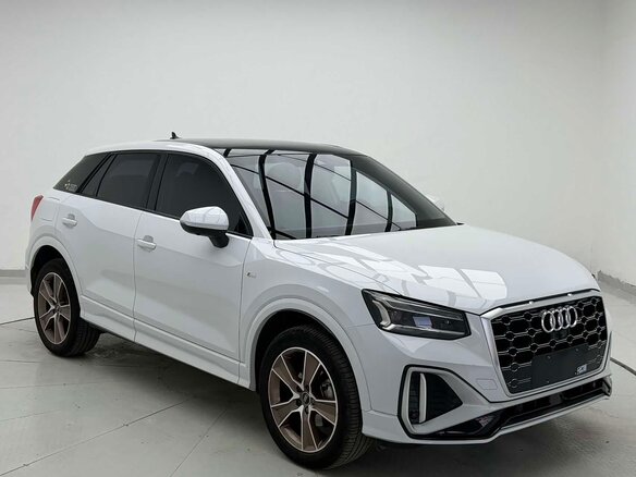2022 Audi Q2 L 35 TFSI I Рестайлинг, белый, 1578000 рублей - вид 3