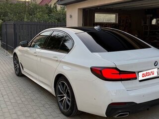 2020 BMW 5 серии 523d VII (G30/G31/G38) Рестайлинг, белый, 4200000 рублей, вид 4