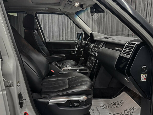 2009 Land Rover Range Rover Supercharged III Рестайлинг 2, белый - вид 9
