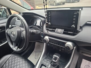 2021 Toyota RAV4 V (XA50), чёрный, 3500000 рублей, вид 4