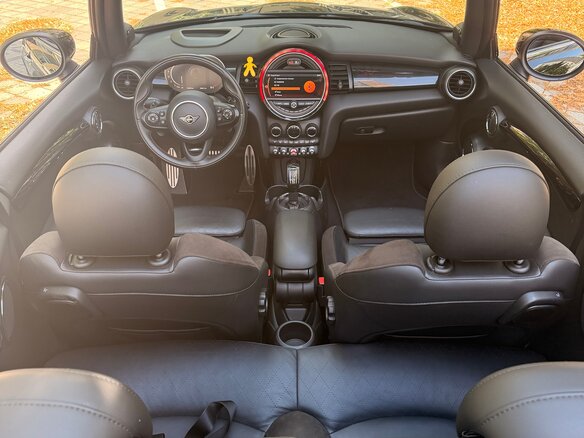 2021 Mini Cabrio JCW John Cooper Works III Рестайлинг, зелёный, 2750000 рублей - вид 12