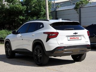 2023 Chevrolet Trax II, белый, 1920000 рублей, вид 3