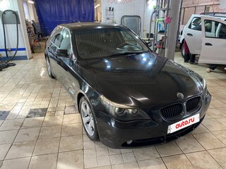 2004 BMW 5 серии 520i V (E60/E61), чёрный, 870000 рублей, вид 2