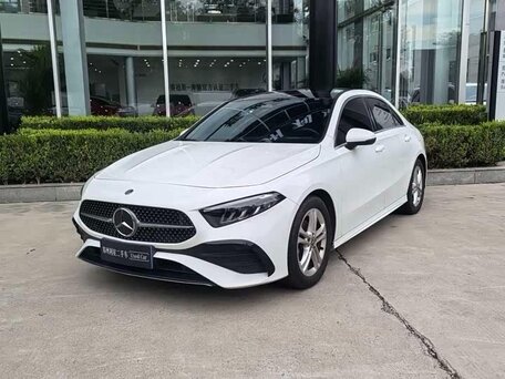 2022 Mercedes-Benz A-Класс 180 Long IV (W177) Рестайлинг, белый, 1790010 рублей, вид 1