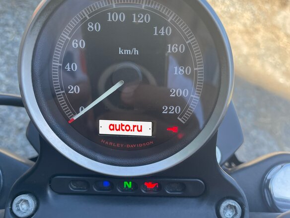2014 Harley-Davidson Sportster 883, красный, 800000 рублей - вид 10