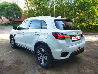 2022 Mitsubishi ASX I Рестайлинг 3, белый, 2390000 рублей, вид 4