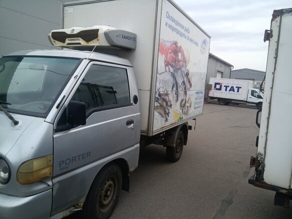 2011 Hyundai Porter, серебристый - вид 4