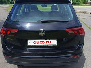 2018 Volkswagen Tiguan II, чёрный, 2300000 рублей, вид 4