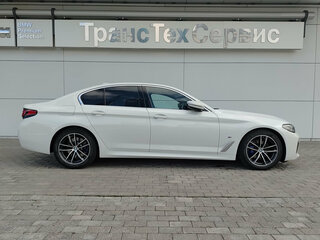 2022 BMW 5 серии 520i VII (G30/G31/G38) Рестайлинг, белый, 4790000 рублей, вид 4