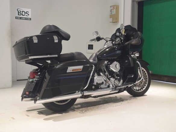 2009 Harley-Davidson Road Glide, чёрный, 705000 рублей - вид 4