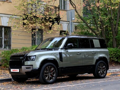 2021 Land Rover Defender 110 II, зелёный, 8340000 рублей, вид 4