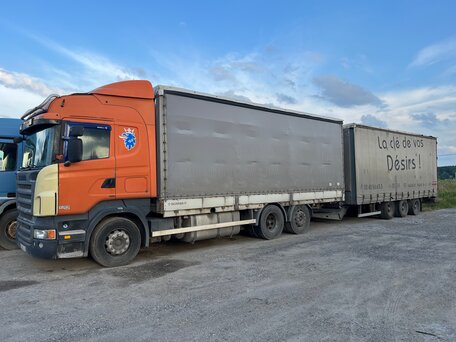 2005 Scania R-Series, оранжевый, 2600000 рублей, вид 3