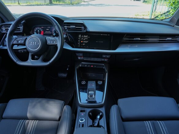 2022 Audi A3 35 TFSI IV (8Y), чёрный, 2000000 рублей - вид 8