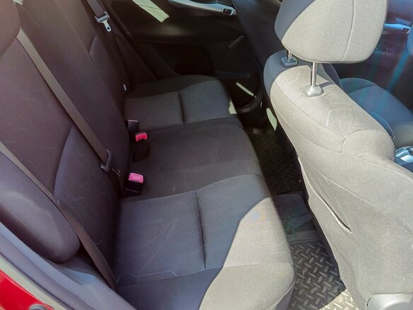 2011 Toyota Auris I Рестайлинг, красный, 950000 рублей - вид 16