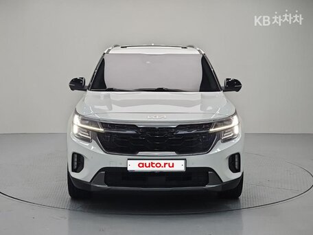 2023 Kia Seltos I Рестайлинг, белый, 2390000 рублей, вид 2