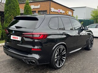 2022 BMW X5 45e IV (G05/G18), чёрный, 7300000 рублей, вид 5