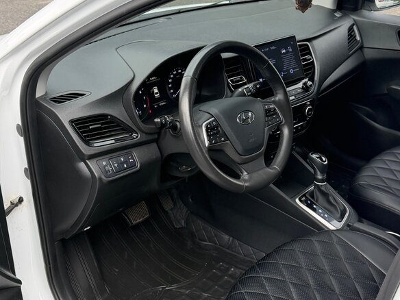 2021 Hyundai Solaris II Рестайлинг, белый - вид 13