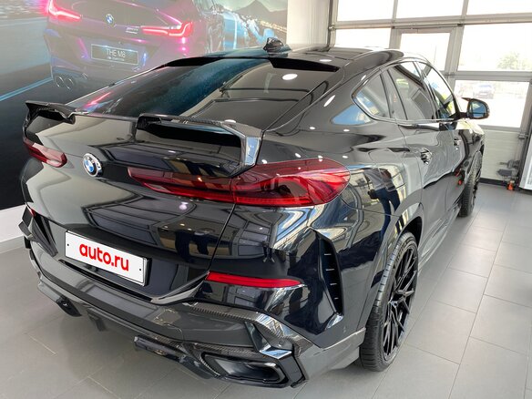 2021 BMW X6 40d III (G06), чёрный, 13500000 рублей - вид 3