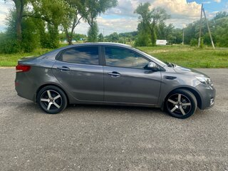 2016 Kia Rio III Рестайлинг, серый, 1150000 рублей, вид 4