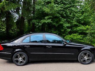 2008 Mercedes-Benz E-Класс 220 III (W211, S211) Рестайлинг, чёрный, 2000000 рублей, вид 3