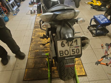 2011 Kawasaki Z 750, белый, 565000 рублей, вид 4
