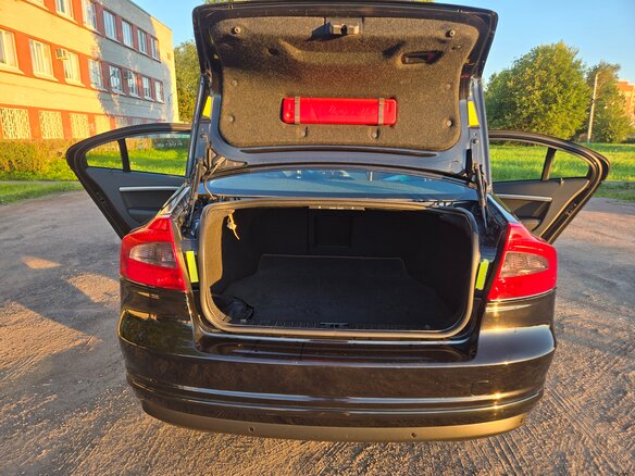 2013 Volvo S80 II Рестайлинг 2, чёрный, 1760000 рублей - вид 9