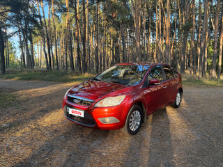 2008 Ford Focus II Рестайлинг, красный, 520000 рублей, вид 1