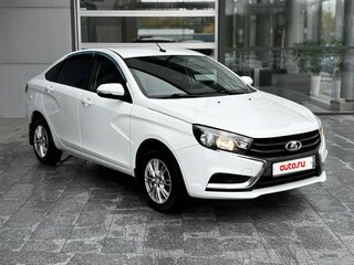 2016 Lada (ВАЗ) Vesta I, белый, 700000 рублей, вид 3