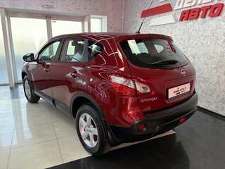 2011 Nissan Qashqai I Рестайлинг, красный, 1295000 рублей, вид 3