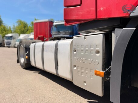 2018 Volvo FH, красный, 6490000 рублей, вид 5
