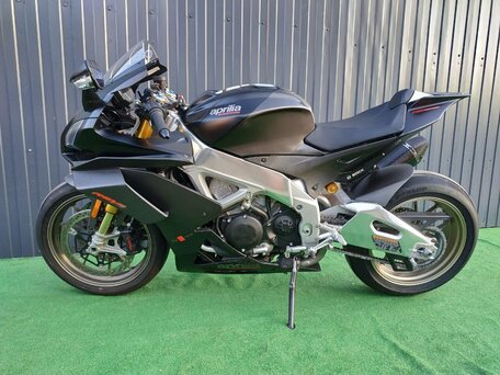 2019 Aprilia RSV4, чёрный, 1502824 рублей, вид 1