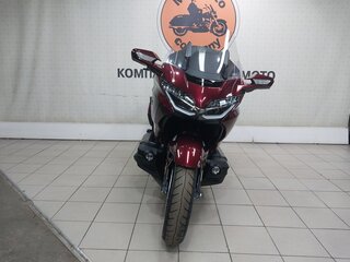 2025 Honda GL 1800 Gold Wing, красный, 3399000 рублей, вид 3