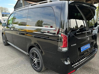 2026 Mercedes-Benz V-Класс Long 300 длинный III (W447) Рестайлинг 2, чёрный, 12500000 рублей, вид 2