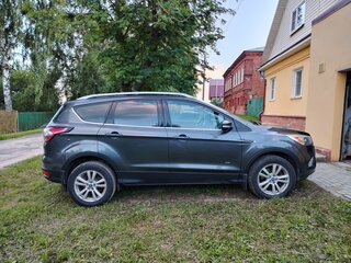 2017 Ford Kuga II Рестайлинг, серый, 1500000 рублей, вид 3