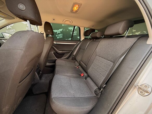 2019 Skoda Octavia III (A7) Рестайлинг, серебристый - вид 11