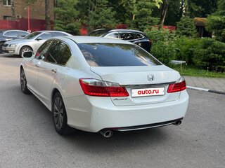 2013 Honda Accord IX, белый, 1650000 рублей, вид 5