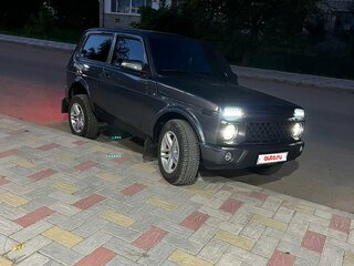 2017 Lada (ВАЗ) 2121 (4x4) I Рестайлинг, серебристый, 730000 рублей, вид 1