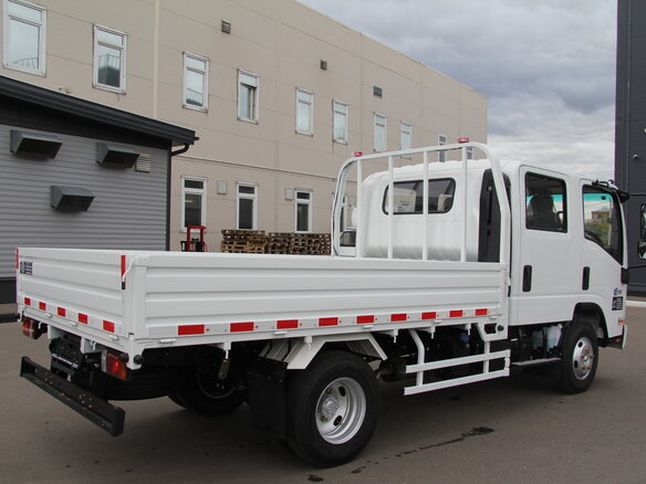 2026 Isuzu Elf (N-series), белый, 5000000 рублей - вид 7