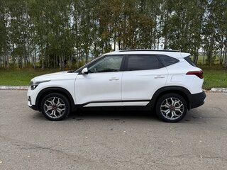 2021 Kia Seltos I, белый, 1777000 рублей, вид 5