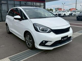 2022 Honda Fit IV, белый, 1090000 рублей, вид 3