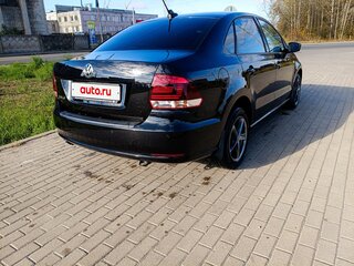 2019 Volkswagen Polo V Рестайлинг, чёрный, 1450000 рублей, вид 3