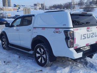 2021 Isuzu D-Max III, белый, 3300000 рублей, вид 3