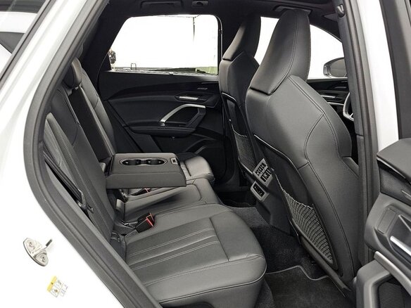 2025 Audi Q5 40 TDI III (GU), белый, 6800000 рублей - вид 12