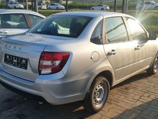 2026 Lada (ВАЗ) Granta I Рестайлинг, серебристый, 1114000 рублей, вид 4