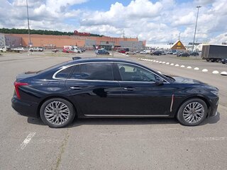 2024 Hongqi H5 II, чёрный, 2400000 рублей, вид 2