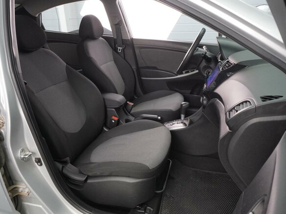 2012 Hyundai Solaris I, серебристый, 574000 рублей - вид 7