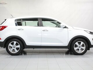 2011 Kia Sportage III, белый, 1410000 рублей, вид 3